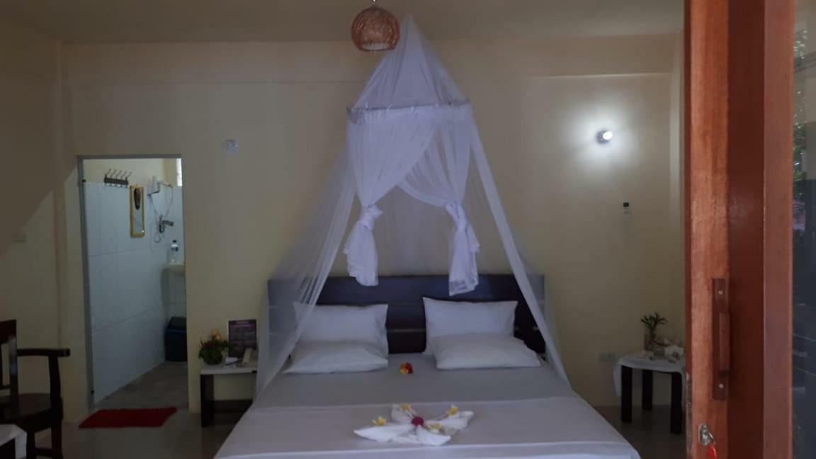 סבאנג Pele'S Place מראה חיצוני תמונה